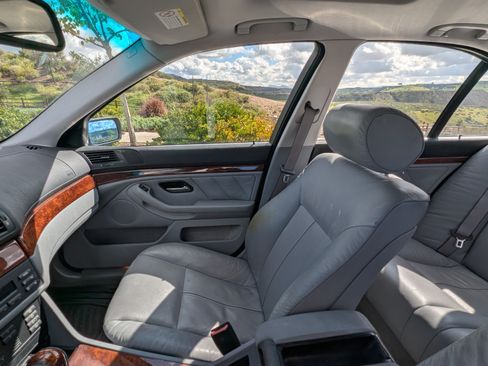 Used 2003 BMW 530i Sedan image 17