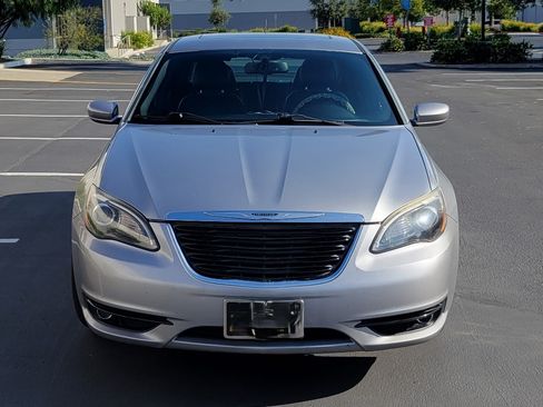 Used 2013 Chrysler 200 Limited w/ Sun/Sound Group FWD image 6