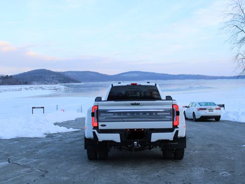 Used 2024 Ford F450 Limited w/ FX4 Off-Road Package image 10