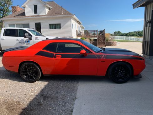Used 2021 Dodge Challenger R/T Scat Pack w/ T/A Package RWD image 9