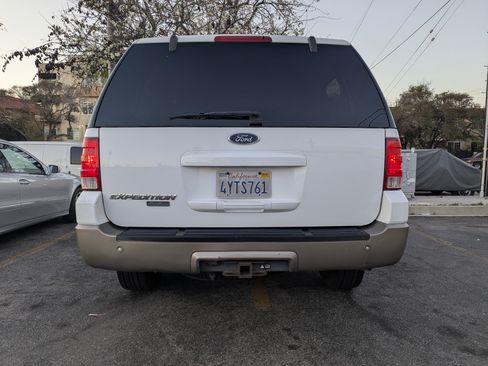 Used 2003 Ford Expedition Eddie Bauer image 9