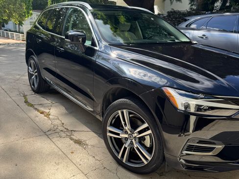 Used 2021 Volvo XC60 T8 Inscription Expression w/ Advanced Package AWD/4WD image 1