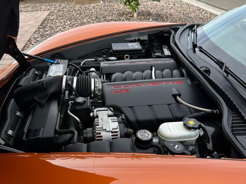 Used 2007 Chevrolet Corvette Coupe w/ Preferred Equipment Group RWD image 9