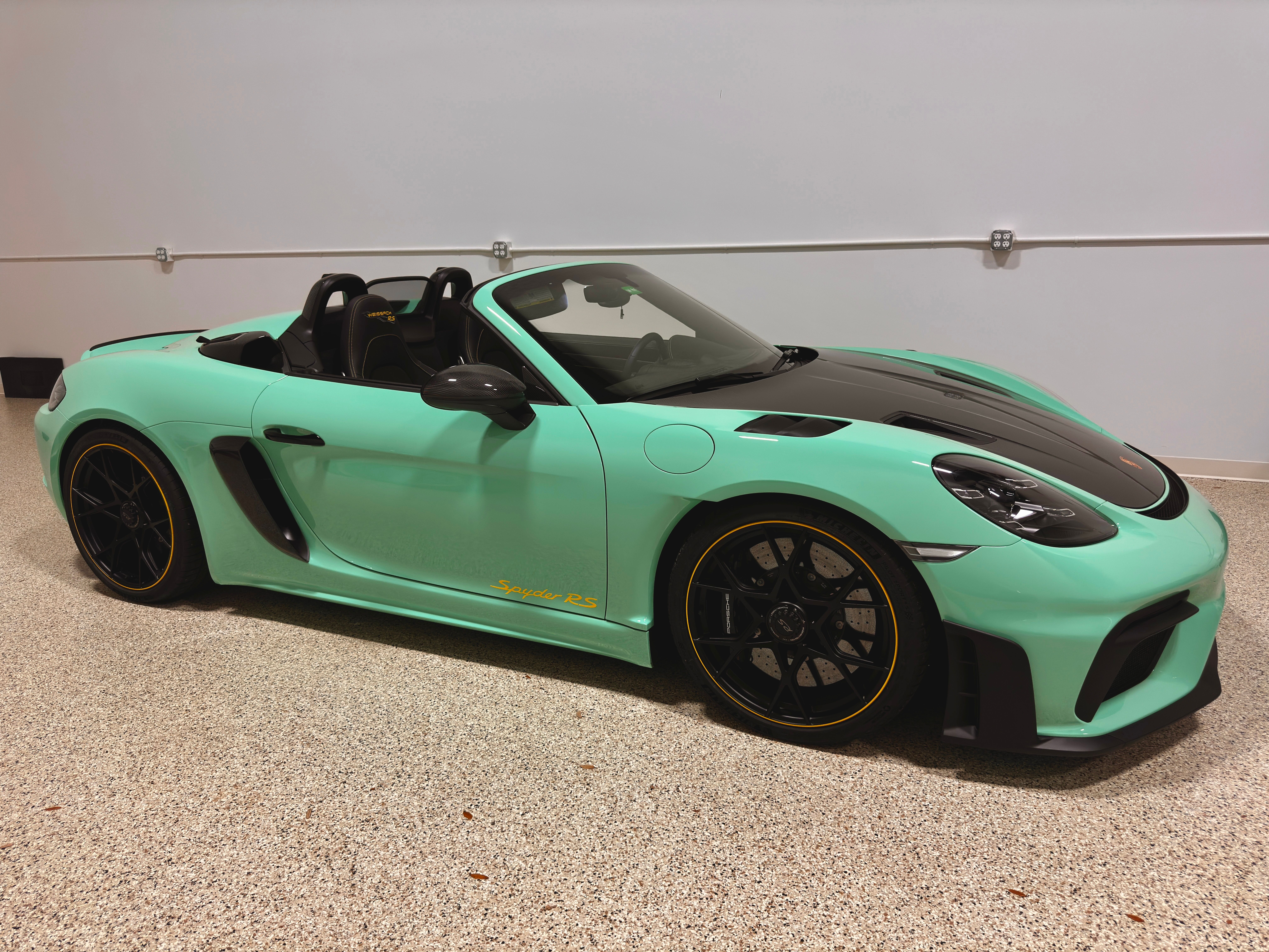 Used 2024 Porsche 718 Boxster Spyder RS RWD image 16