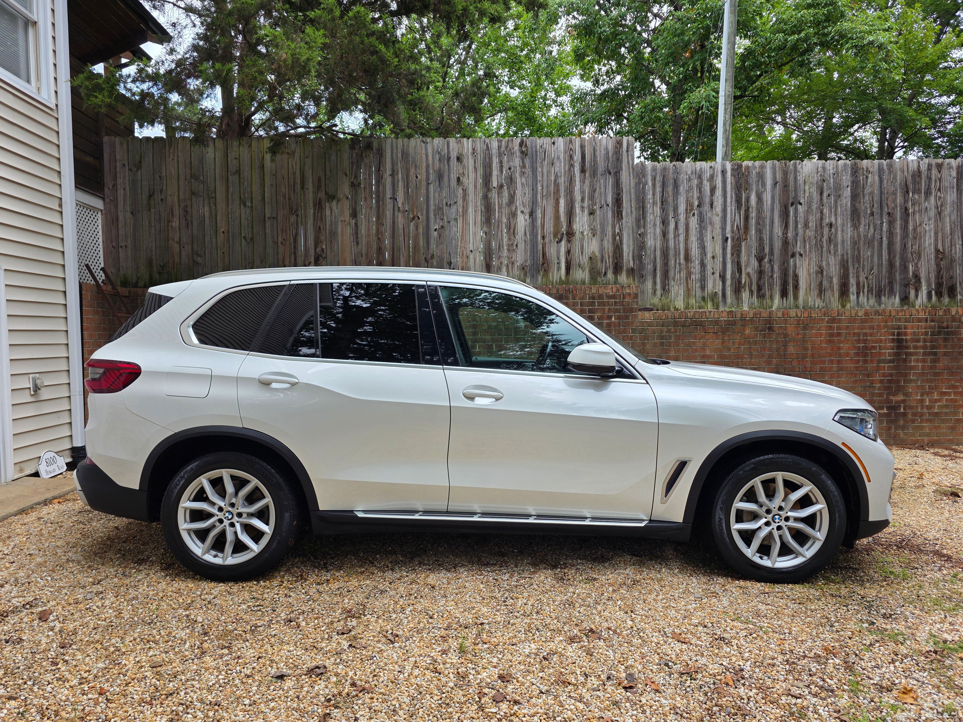 Used 2019 BMW X5 xDrive40i w/ Executive Package AWD/4WD image 11