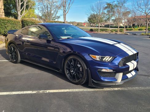 Used 2018 Ford Mustang Shelby GT350 w/ Electronics Package image 1