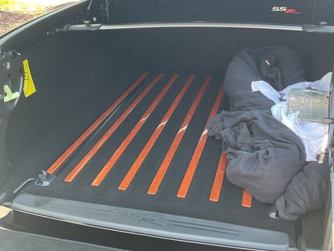 Used 2005 Chevrolet SSR w/ Preferred Equipment Group image 10