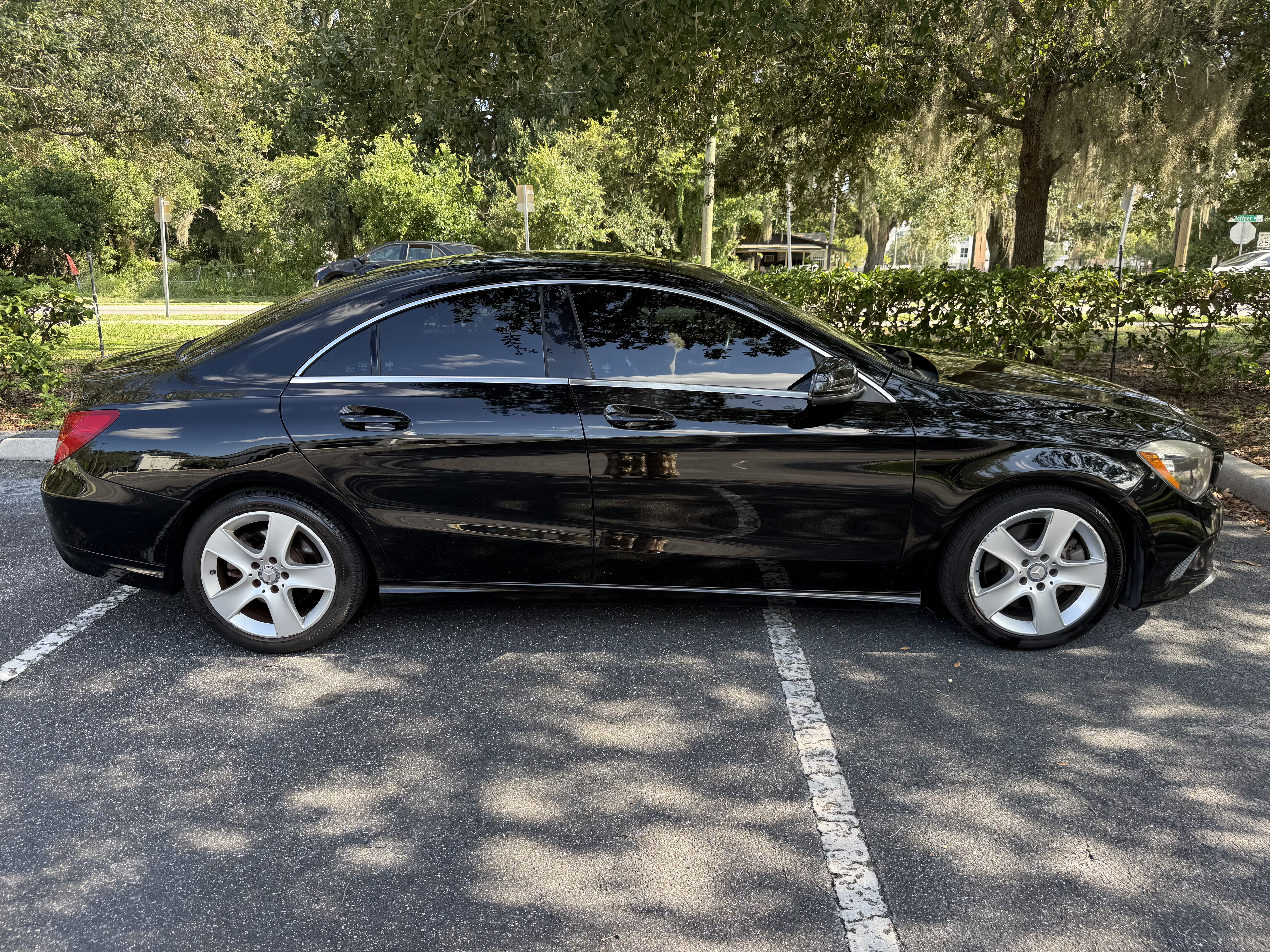 Used 2017 Mercedes-Benz CLA 250 image 5