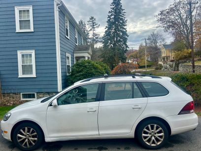Used 2010 Volkswagen Jetta SE
