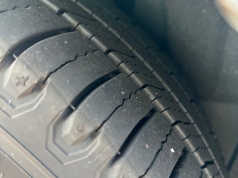 Used 2013 Toyota Prius Five image 15