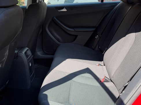 Used 2015 Volkswagen Jetta S FWD image 8