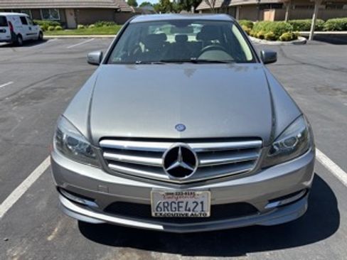 Used 2011 Mercedes-Benz C 300 Sedan image 2