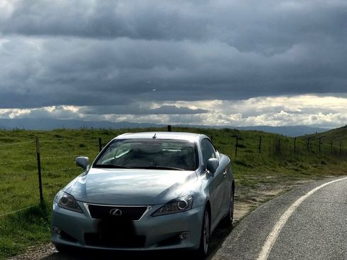 Used 2012 Lexus IS 250C w/ Luxury Pkg RWD image 1