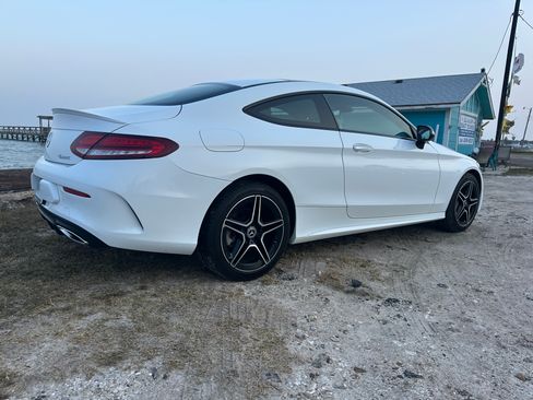 Used 2020 Mercedes-Benz C 300 4MATIC Coupe image 4