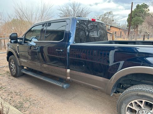 Used 2022 Ford F250 King Ranch w/ FX4 Off-Road Package image 4