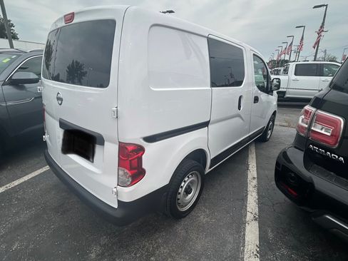 Used 2020 Nissan NV200 S w/ Sliding Glass Door Package image 15