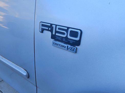 Used 2003 Ford F150 XLT image 11