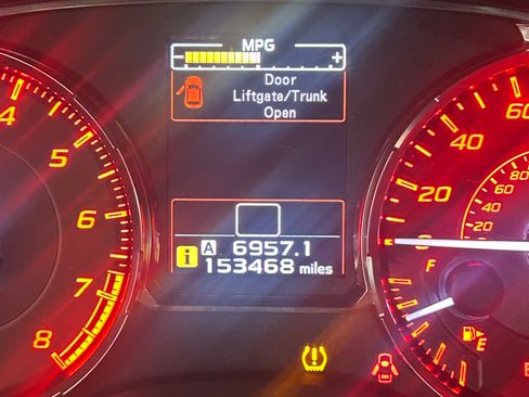 Used 2016 Subaru WRX image 19