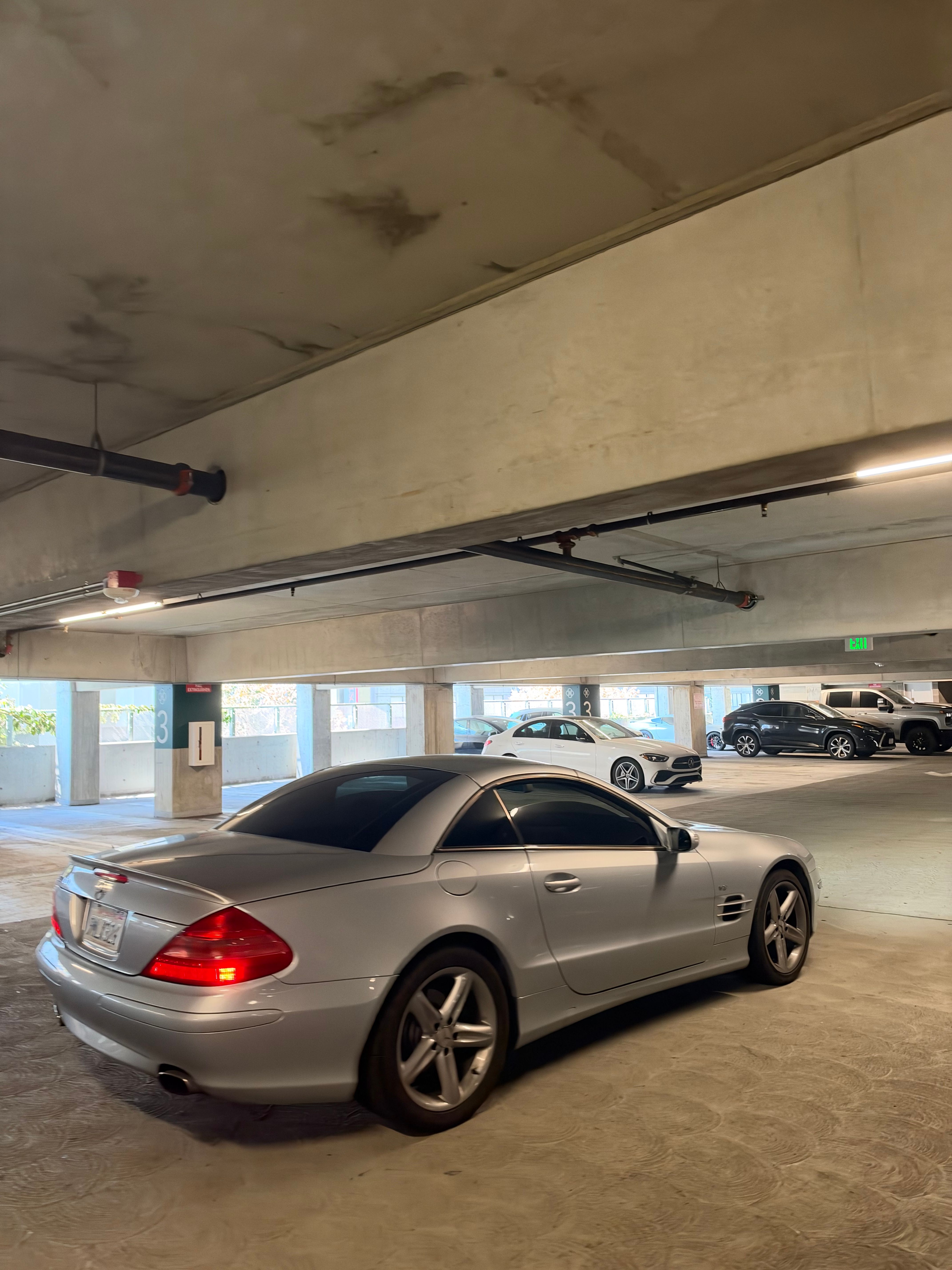 Used 2005 Mercedes-Benz SL 500 image 8