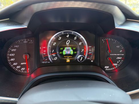 Used 2019 Chevrolet Corvette Grand Sport image 8