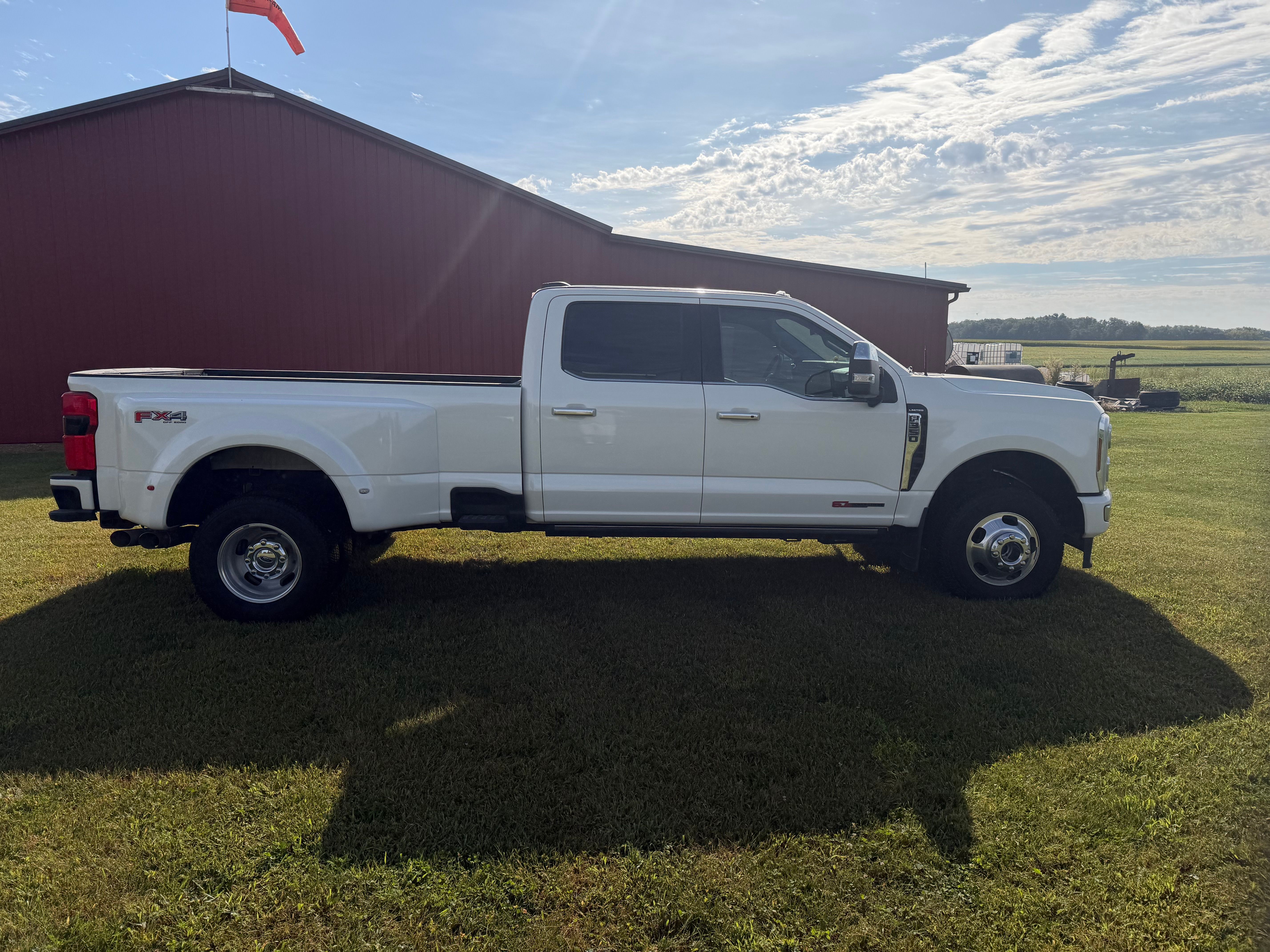 Used 2024 Ford F350 Limited w/ FX4 Off-Road Package AWD/4WD image 2