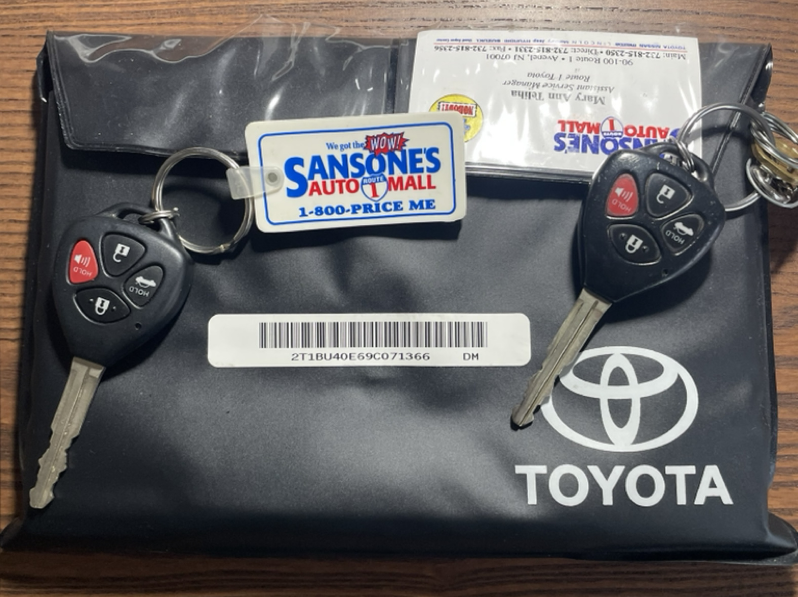 Used 2009 Toyota Corolla LE w/ All Weather Guard Pkg FWD image 2