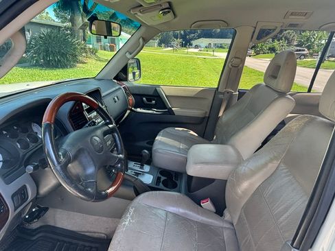 Used 2006 Mitsubishi Montero Limited AWD/4WD image 16