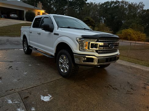 Used 2019 Ford F150 XLT w/ Equipment Group 302A Luxury image 2