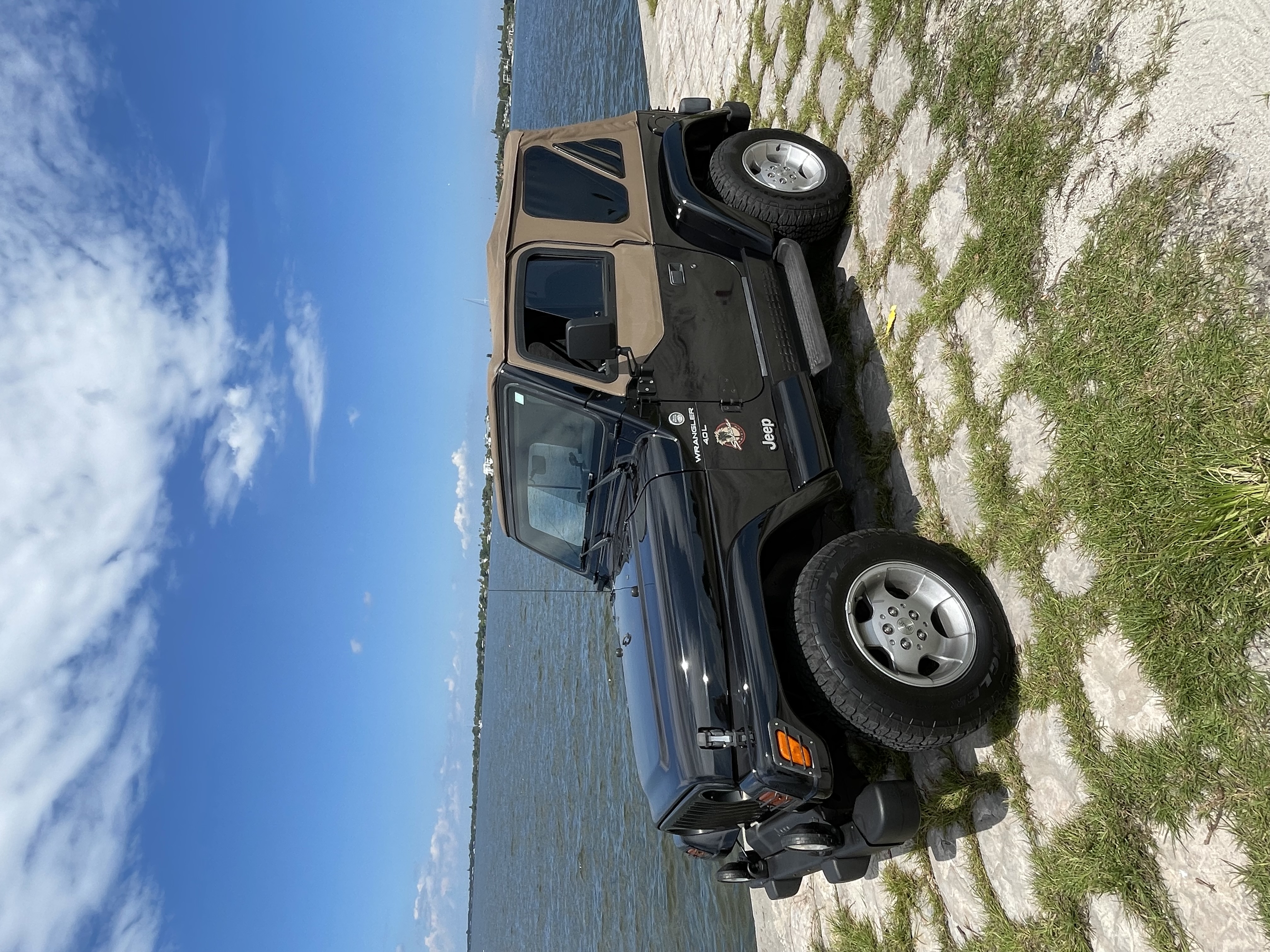 Used 1999 Jeep Wrangler Sahara AWD/4WD image 1