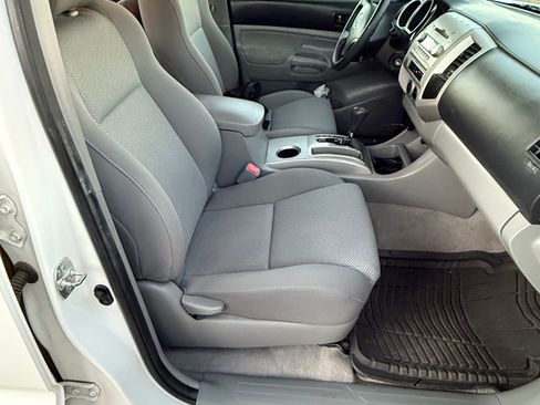 Used 2007 Toyota Tacoma PreRunner image 22