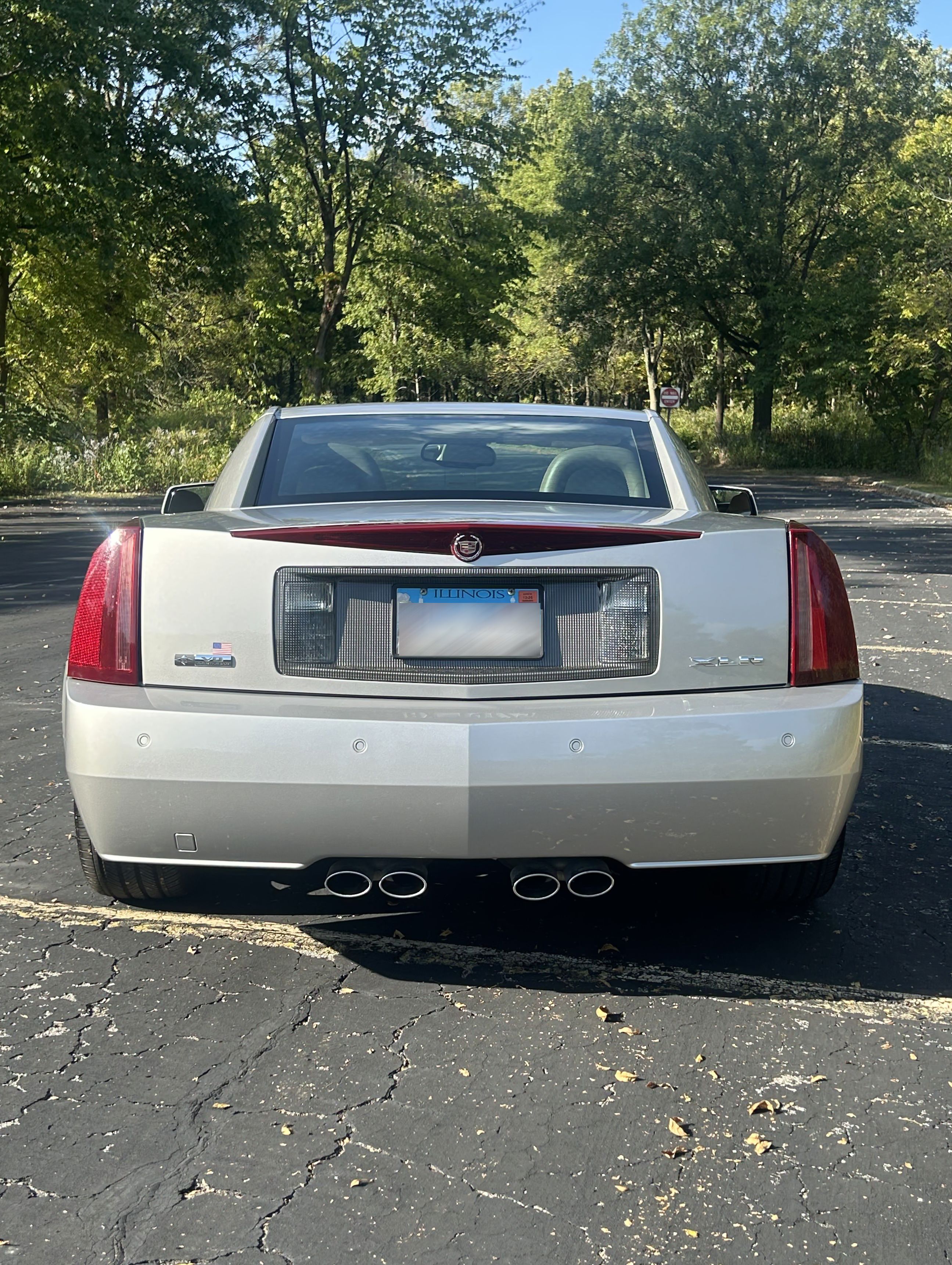 Used 2004 Cadillac XLR RWD image 11