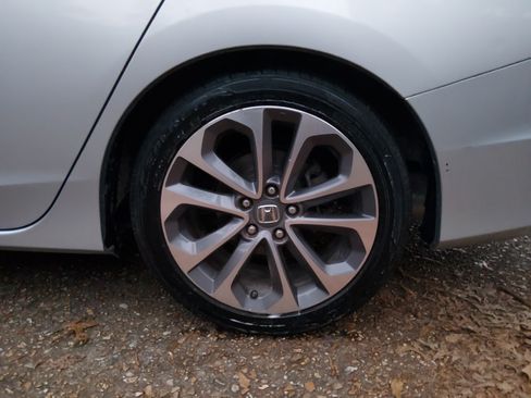 Used 2015 Honda Accord Sport image 11