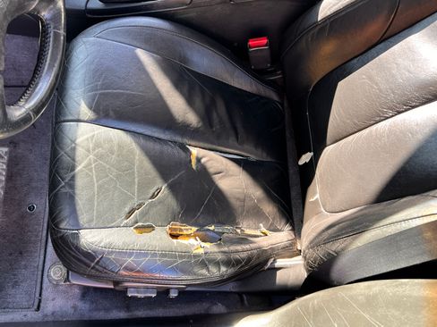 Used 2000 Nissan Maxima SE image 11