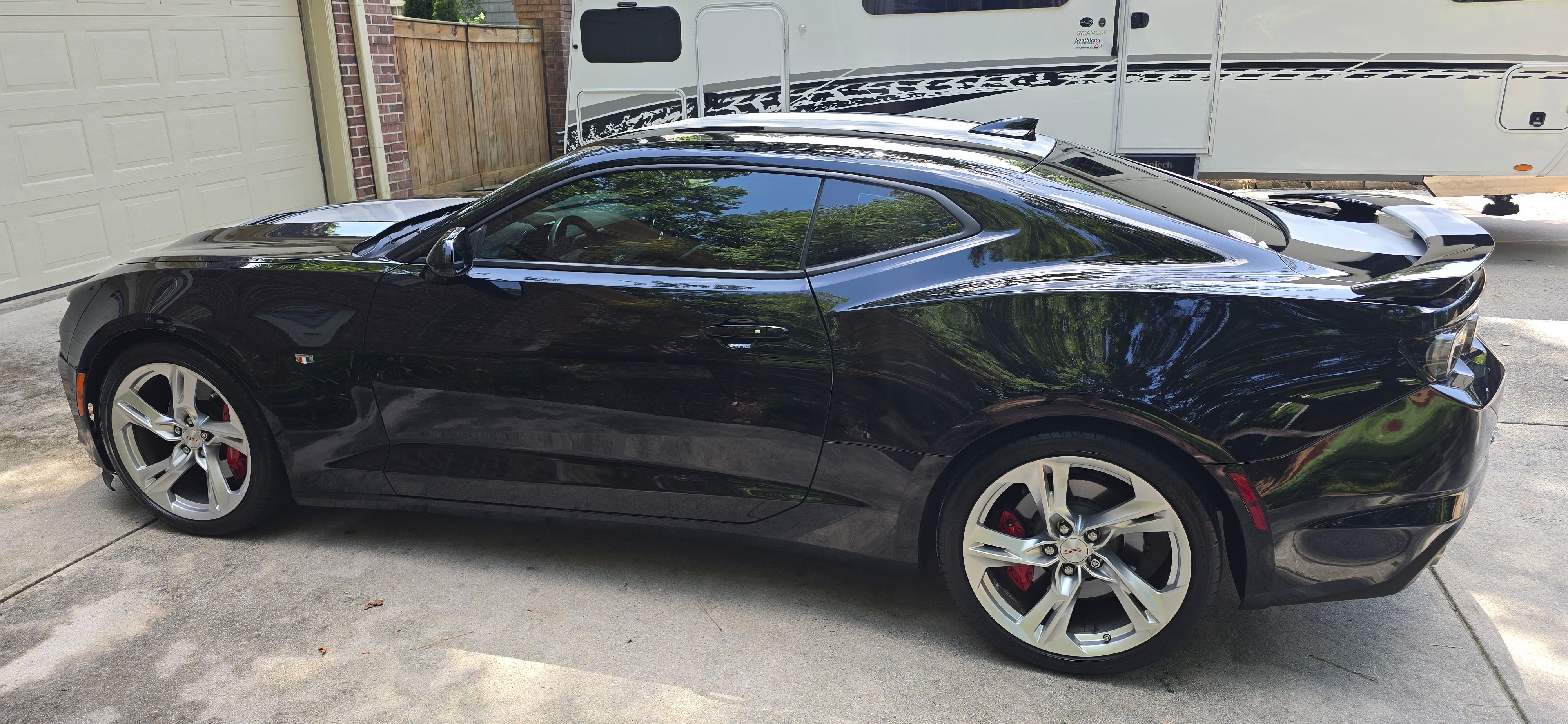 Used 2023 Chevrolet Camaro SS RWD image 19