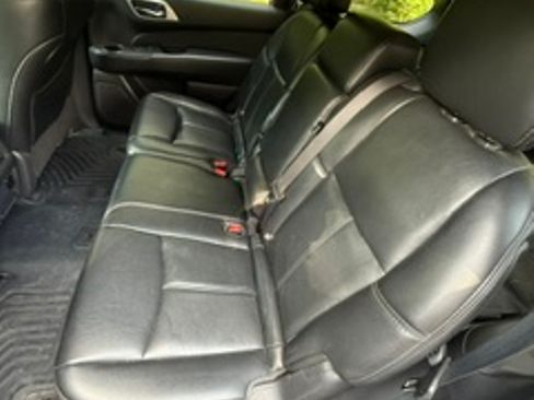 Used 2016 Nissan Pathfinder SL w/ SL Premium Package AWD/4WD image 10
