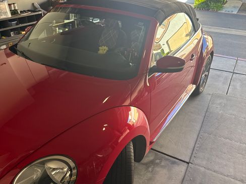 Used 2013 Volkswagen Beetle 2.5 image 11