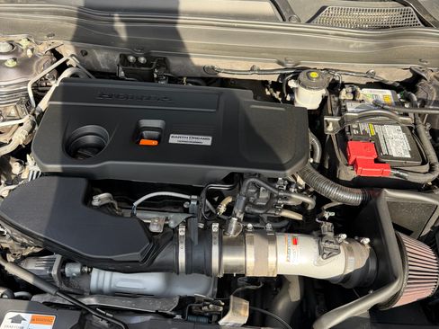 Used 2018 Honda Accord Touring image 8