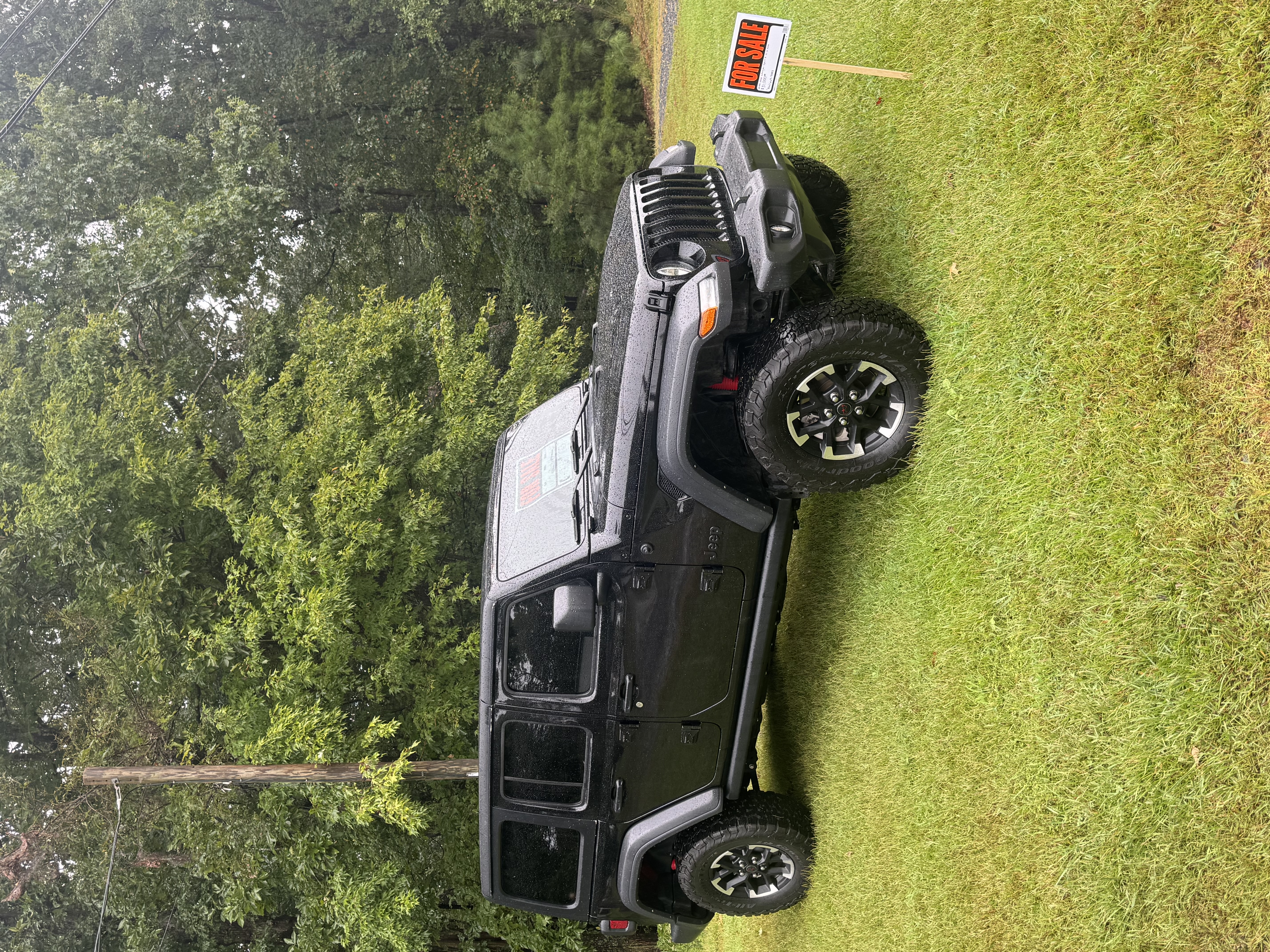 Used 2023 Jeep Wrangler Unlimited Sport AWD/4WD image 2