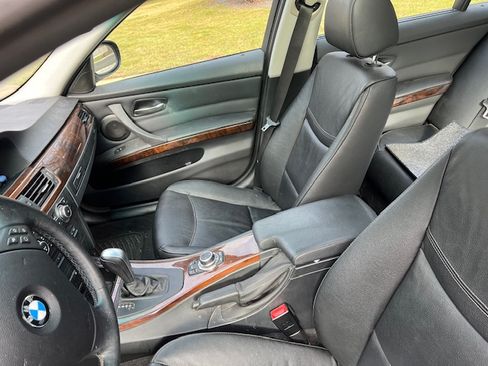 Used 2011 BMW 328i xDrive Sedan image 7