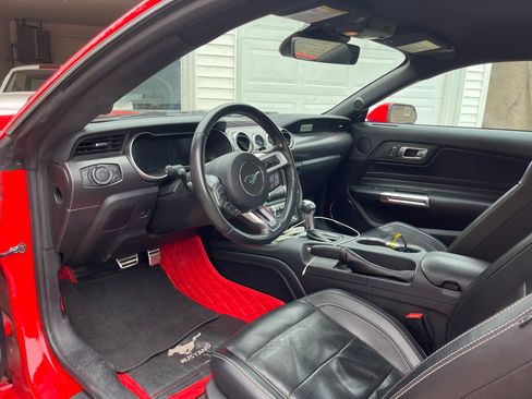 Used 2018 Ford Mustang Premium w/ Ecoboost Performance Package RWD image 11