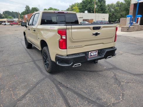Used 2022 Chevrolet Silverado 1500 LT Trail Boss w/ LT Trail Boss Premium Package image 13