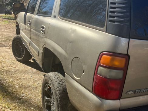 Used 2002 Chevrolet Tahoe LT image 4