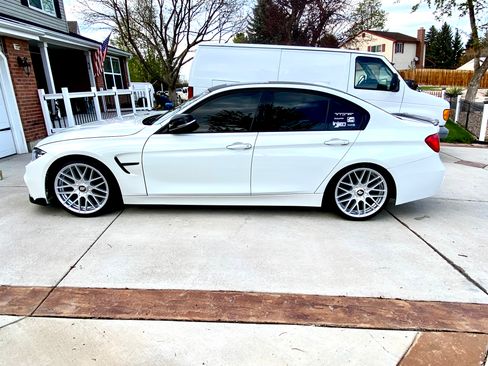 Used 2013 BMW 328i xDrive Sedan AWD/4WD image 2