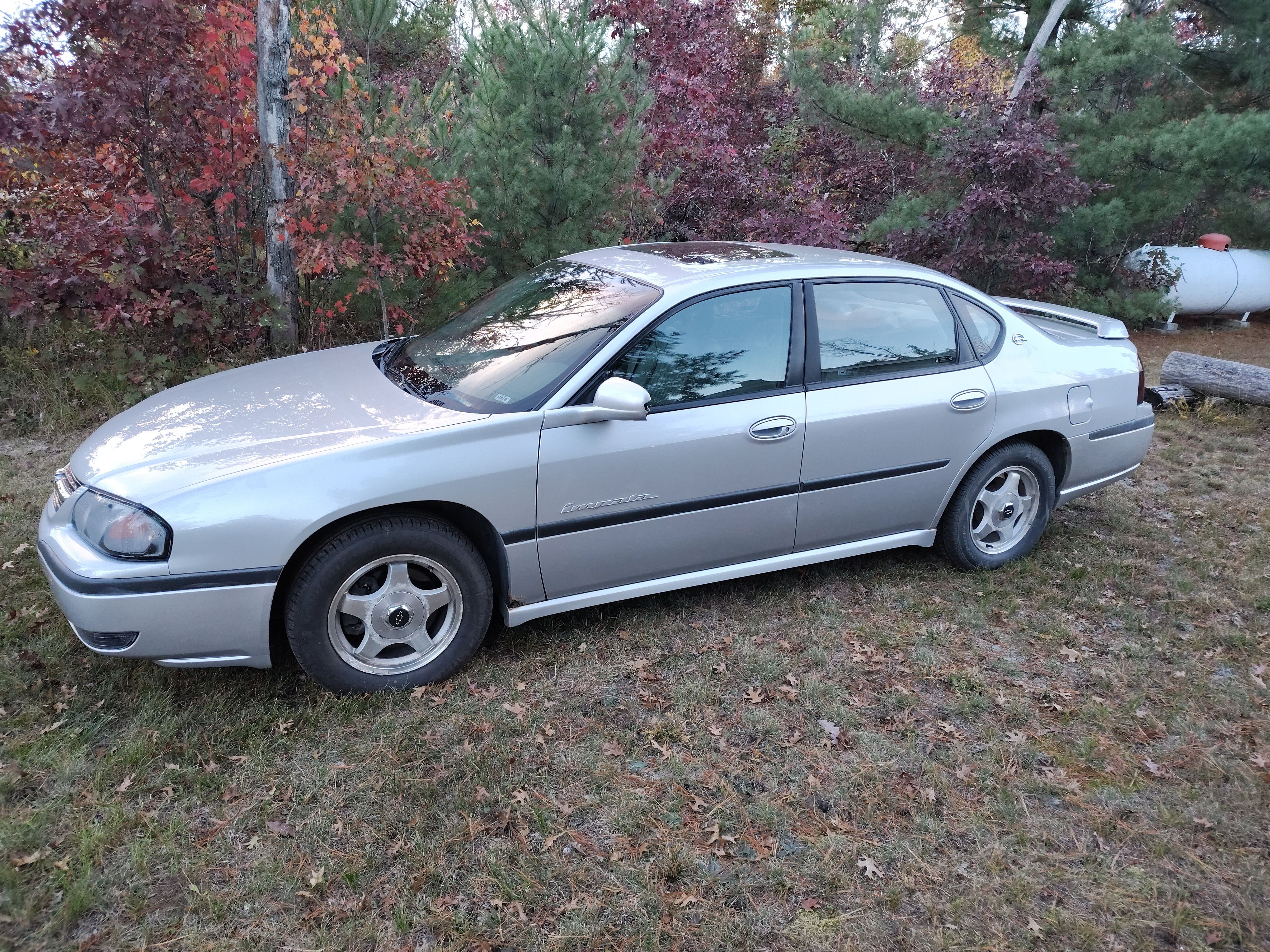 Used 2002 Chevrolet Impala LS w/ Preferred Equipment Group FWD image 2