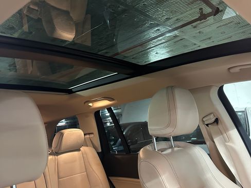 Used 2020 Mercedes-Benz GLS 450 4MATIC image 8