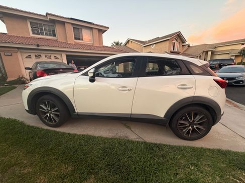 Used 2018 MAZDA CX-3 Touring w/ Preferred Equipment Package image 2