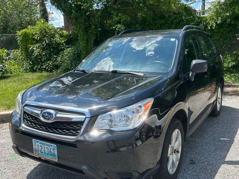 Used 2016 Subaru Forester 2.5i w/ Alloy Wheel Package AWD/4WD image 1