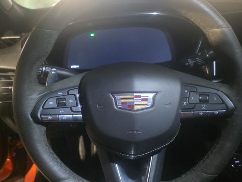Used 2023 Cadillac CT5 V w/ Premium Package RWD image 8
