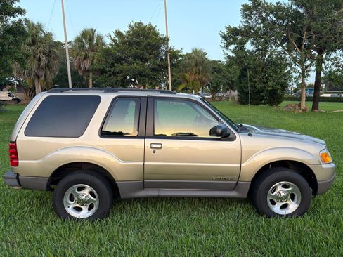 Used 2002 Ford Explorer Sport RWD image 14