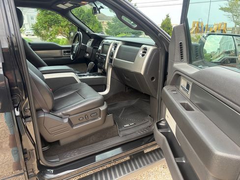 Used 2014 Ford F150 FX4 w/ Equipment Group 402A Luxury AWD/4WD image 17